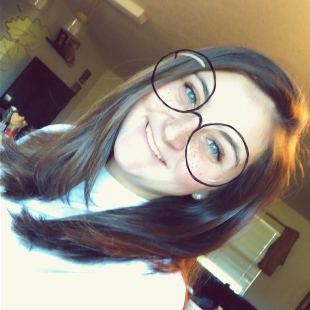 Meet your Posher, Madison